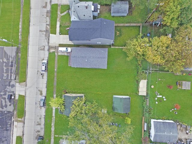 000 W Muir, Hazel Park, MI 48030