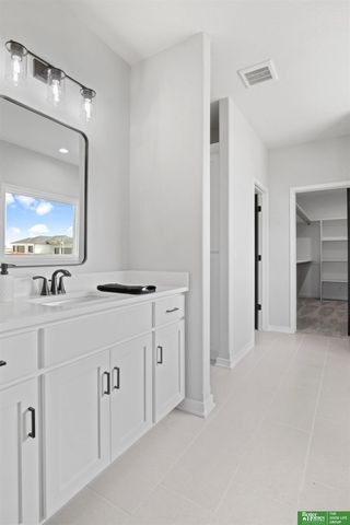 5906 N 213th Avenue, Elkhorn, NE 68022