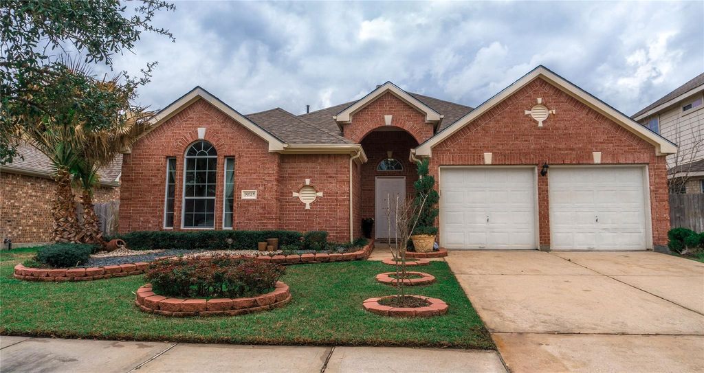 19315 Cloud Peak Drive, Tomball, TX 77377