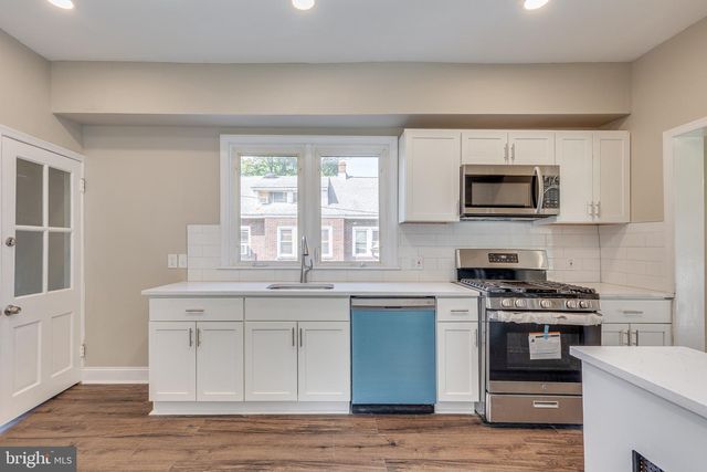 157 WALNUT ST, Westville, NJ 08093