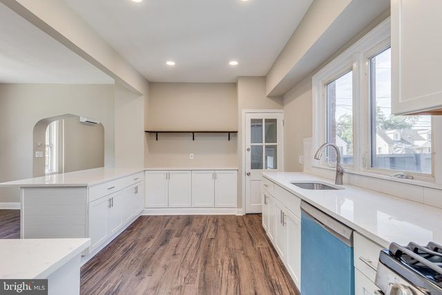 157 WALNUT ST, Westville, NJ 08093