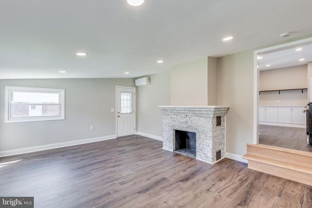 157 WALNUT ST, Westville, NJ 08093