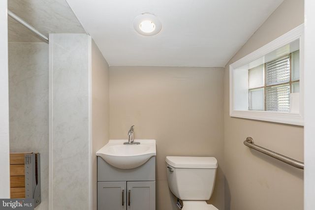 157 WALNUT ST, Westville, NJ 08093