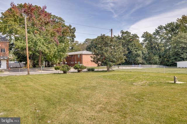 157 WALNUT ST, Westville, NJ 08093