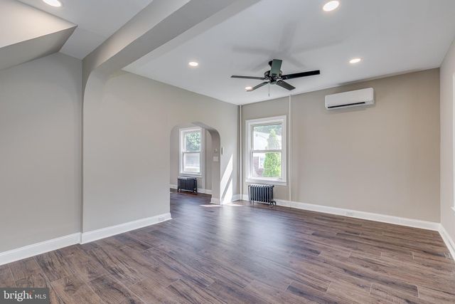 157 WALNUT ST, Westville, NJ 08093