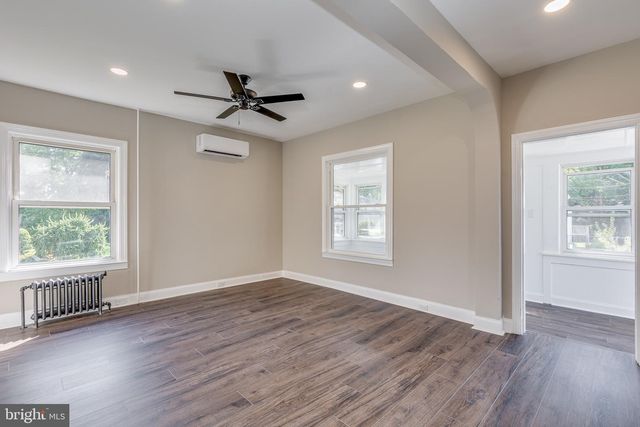 157 WALNUT ST, Westville, NJ 08093