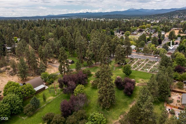1170 NE Ulysses Drive, Bend, OR 97701