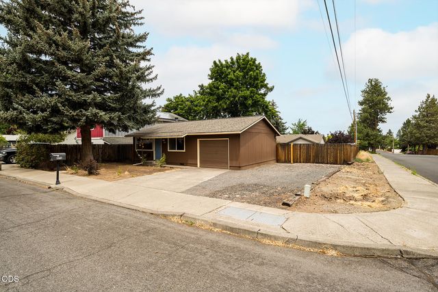1170 NE Ulysses Drive, Bend, OR 97701