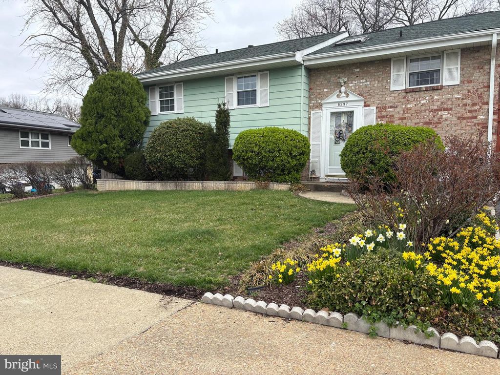 8237 BERNARD DR S, Millersville, MD 21108