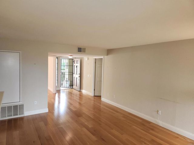 7309 Calle Alma, Carlsbad, CA 92009