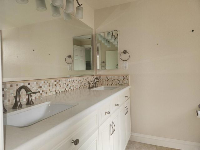 7309 Calle Alma, Carlsbad, CA 92009