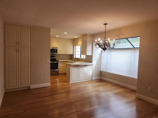 7309 Calle Alma, Carlsbad, CA 92009