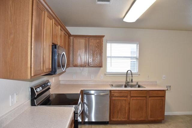 12328 Sky Harbor DR, Del Valle, TX 78617