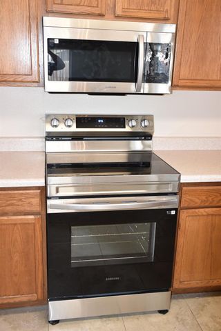 12328 Sky Harbor DR, Del Valle, TX 78617