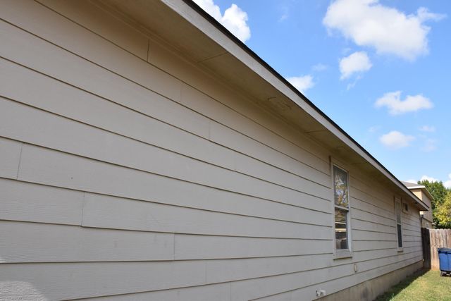 12328 Sky Harbor DR, Del Valle, TX 78617