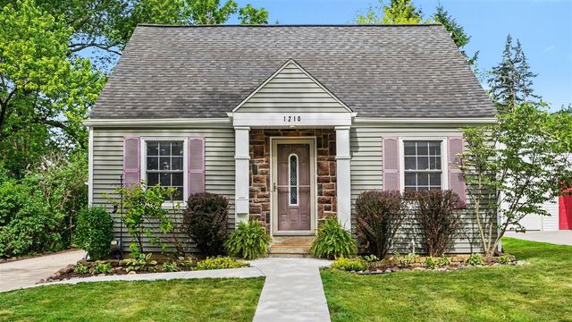 1210 Prescott Avenue, Ann Arbor, MI 48103