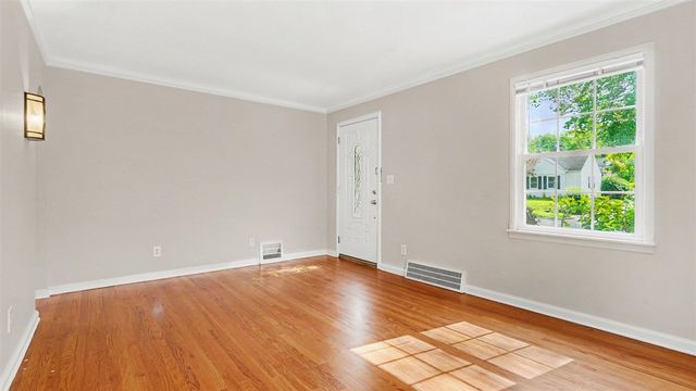 1210 Prescott Avenue, Ann Arbor, MI 48103