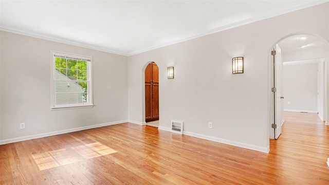 1210 Prescott Avenue, Ann Arbor, MI 48103
