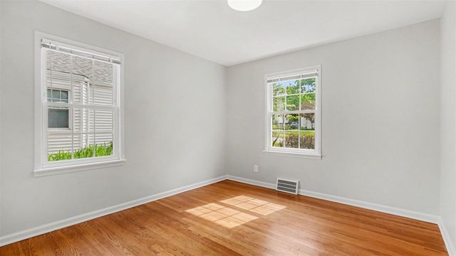 1210 Prescott Avenue, Ann Arbor, MI 48103