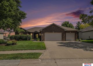 17902 Camelback Avenue, Omaha, NE 68136