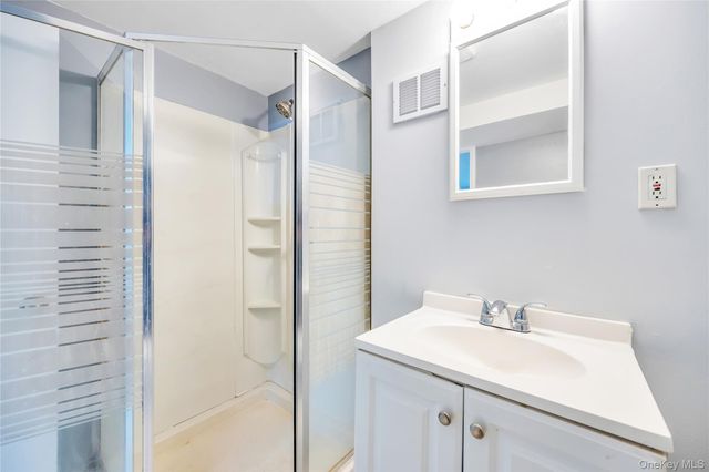 64 Hodson Avenue, Lynbrook, NY 11563