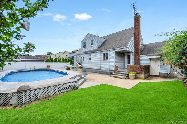 64 Hodson Avenue, Lynbrook, NY 11563