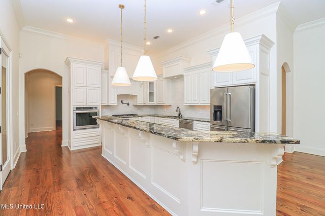 220 Vintage Drive, Madison, MS 39110