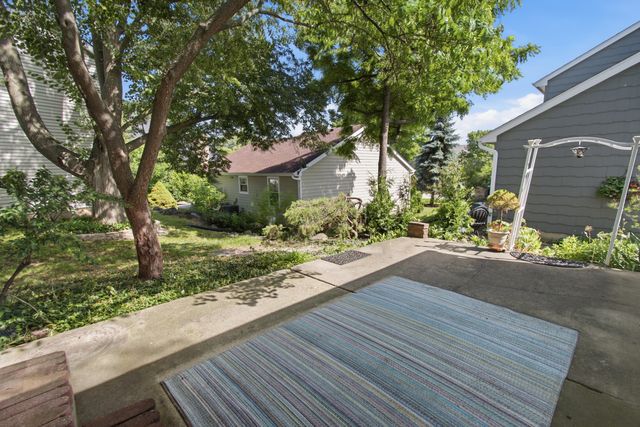 645 Stout Court, Gurnee, IL 60031