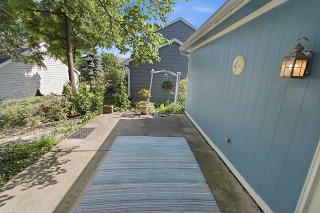 645 Stout Court, Gurnee, IL 60031