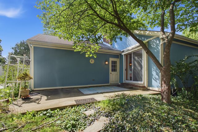 645 Stout Court, Gurnee, IL 60031
