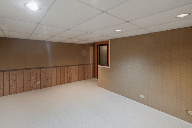 645 Stout Court, Gurnee, IL 60031