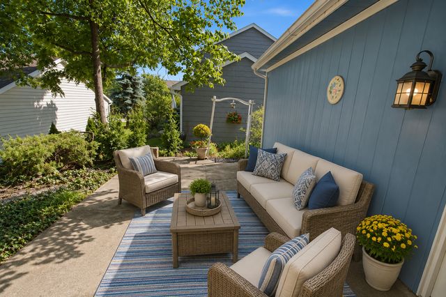 645 Stout Court, Gurnee, IL 60031