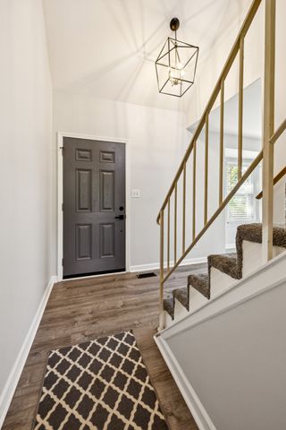 120 Stoneridge Pkwy, La Vergne, TN 37086