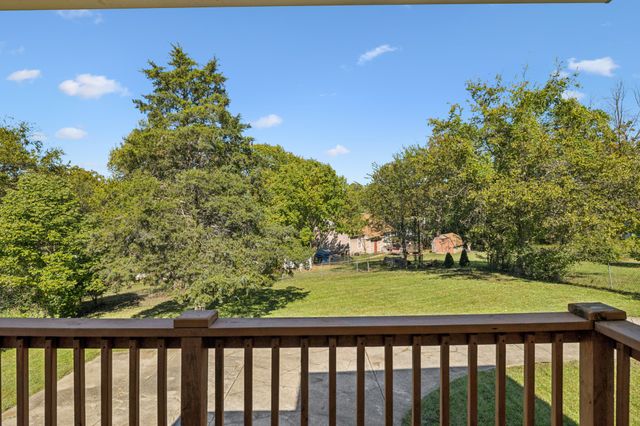 120 Stoneridge Pkwy, La Vergne, TN 37086