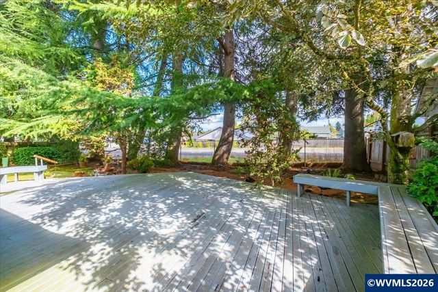 5070 10th Pl S, Salem, OR 97306