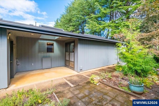 5070 10th Pl S, Salem, OR 97306
