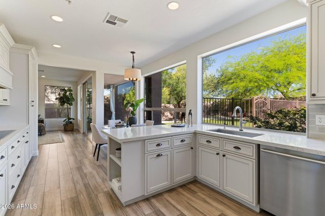 9058 E CASITAS DEL RIO Drive, Scottsdale, AZ 85255