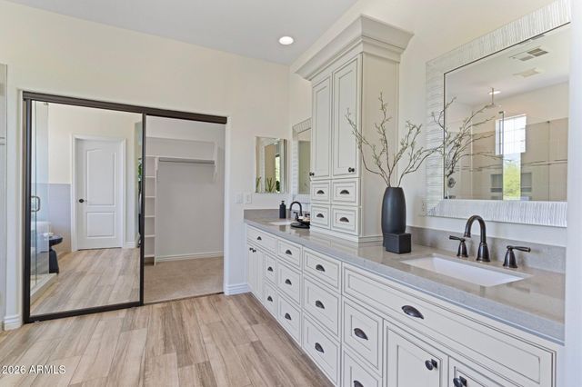 9058 E CASITAS DEL RIO Drive, Scottsdale, AZ 85255