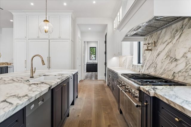 8412 Lofland Drive, Houston, TX 77055