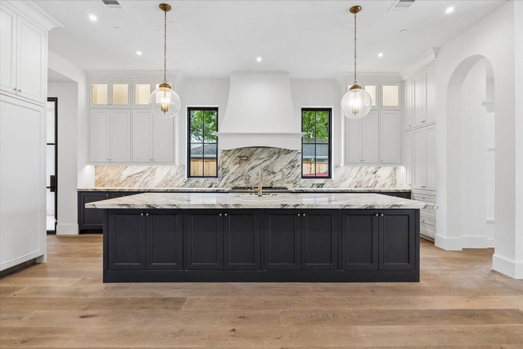 8412 Lofland Drive, Houston, TX 77055