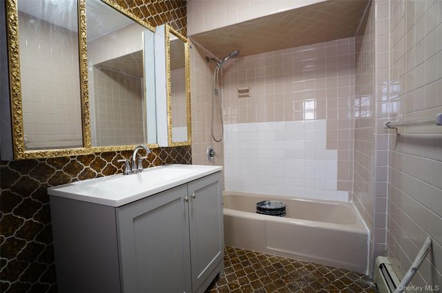 91-06 97th Avenue 1st Floor, Ozone Park, NY 11416