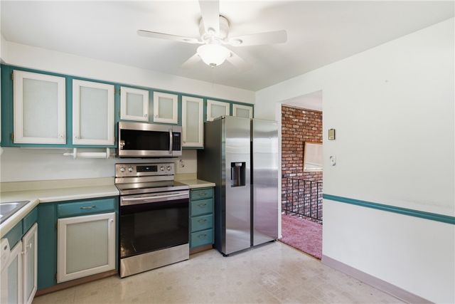 307 Linden Rd, Canonsburg, PA 15317
