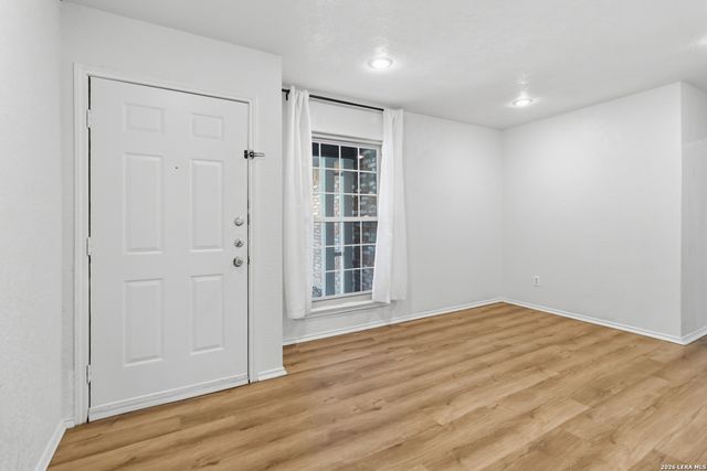 1718 Forest Spring, San Antonio, TX 78232