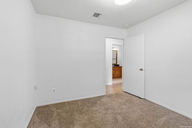 1718 Forest Spring, San Antonio, TX 78232