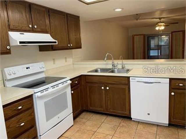 7360 ULMERTON ROAD 4D, Largo, FL 33771