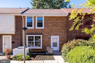 2186 GOLF COURSE DR, Reston, VA 20191