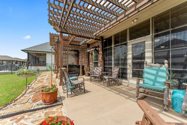 21161 Waterfront East Dr, Maurepas, LA 70449