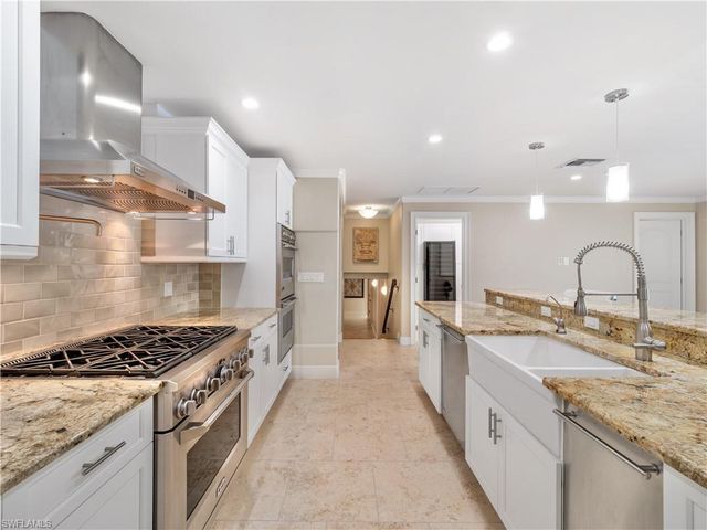 13580 Brynwood LN, Fort Myers, FL 33912