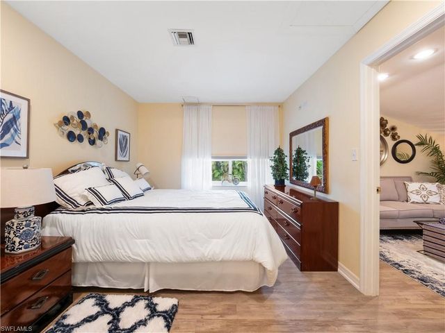 13580 Brynwood LN, Fort Myers, FL 33912