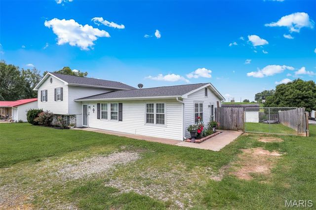112 Village Creek Road, Fredericktown, MO 63645